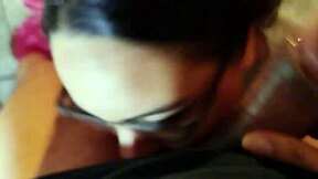 Nerd safada performs deep throat until cum on face