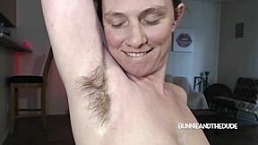 Bunnie explores musky natural armpits with hairbrush