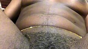 amateur babe enjoys natural orgasm in homemade creampie session