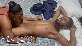 She fucks so good with amateurs and big ass