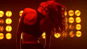 Pole dance strip tease dan�a sensual