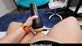 I Wouldnt Show My Stepdad What My Stepmom Was Doing If She Let Me Fuck Her - Cheatermom