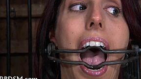 the hottie eagerly receives the rod shovelling