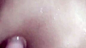 Desi step sister ne step brother ko nanga karke nahalaya