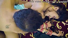 i saw desi bihari bhabhi's hot navel and body, devar couldn't resist