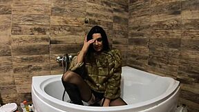 Milfycalla Engages In Pee Play In Bathtub With Fur Coat And Pantyhose