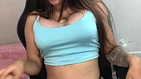 Beautiful teen 18+ shows her tits live in this hot stream 🔥