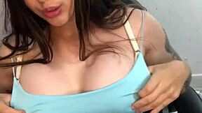 Beautiful teen 18+ shows her tits live in this hot stream 🔥