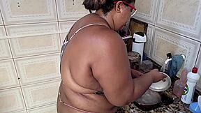 Hey, stepmom gets loads of cum on her face in the kitchen