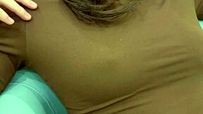 Teen Babe Teases Her Sugar Daddy With Sexy Poses After Workout!