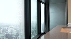 Part2 【溢れる精子を押し戻す色狂い女�妊娠するまで止まない騎乗位性交】あざと可愛い笑顔と小悪魔テクで全ての男を狂わせる！妊娠適齢期な絶倫ラウンジ嬢と生交尾！極上gカップ爆乳パイズリ&ねっとりフェラでジュポジュポご奉仕！パイパン美マンから溢れるイキ潮！妊娠確定のエグすぎる腰使いで、孕むまで搾られる中出し2回戦！！