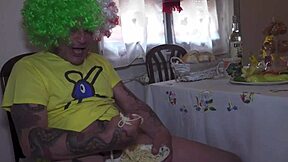 I eat romanian milf with peace of mind in dirty homemade orgy