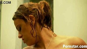 Naked hottie Samantha Slater blows a big cock outdoors in the sun