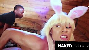 Bad bunny ebony with big booty jayla foxx gets hardcore fucked by two guys in florida public outdoor