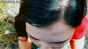 Arriesgado Blowjob Apasionado en la Naturaleza al Aire Libre