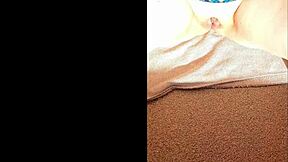 Mature close up clit view