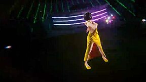 gostosa rebolando her body in a sexy sex scene