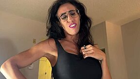 Wow, my naughty stepmom Candice gave me a quick BJ!