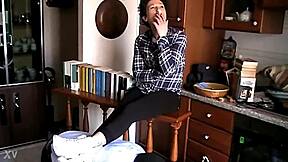 can a loser serve a goddess in bdsm?