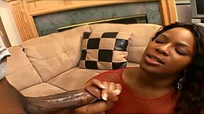 Anna Belle Shows Off Her Big Bubble Butt During This Hardcore Fuck Scene