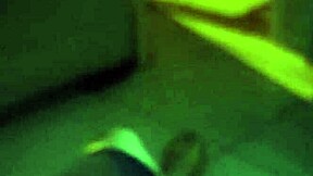 Punhetinha caseira com gozada