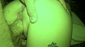 प्रेटी गोथ गर्ल ने पार्टनर के साथ लेट नाइट एनकाउंटर किया