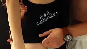 i got room service from an asian girl who gave a perfect blowjob and squirted