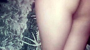 rode lingerie vol melk.