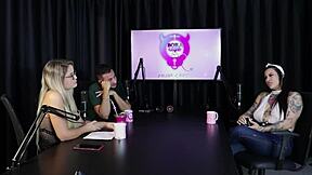 os atendimentos com namoradas leva a gang bang no motel com desconhecidos lexi mallet sheer red