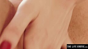 Lesbian beauty eats girlfriend's pussy voraciously.