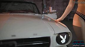 Big round ass milf polina stripteases in convertible