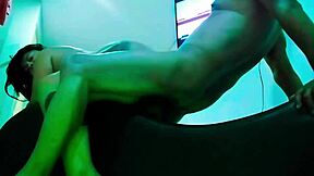 Little expert rider bounces awesome ass