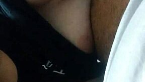 ela gosta de chupa tudo ate tira leite da rola