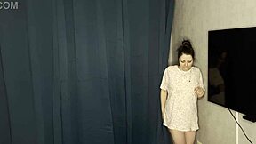 i peeked and jerked off my stepsister's pussy, then framed her ass