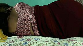 Sanjana Aunty Shows Her Ass!