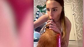 Webcam girl vikusik22a performs blowjob, ass fuck, and anal fisting