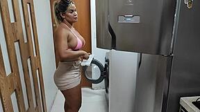 Luna Oliveira Stuck in Washing Machine Gets Ass Fucked by Stepson Vagninho