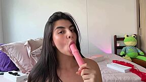 i create a video pleasuring myself with a dildo