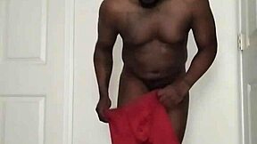 wearing chest and abdominal muscles for decoration 1