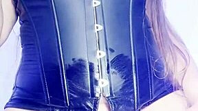 Madrastra Puta Latina Colombiana Seduces Hijastro With Masturbation And Double Penetration