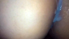 Big ass milf spreads and sucks