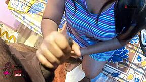 Indiase lekkere meid geniet van eerste heftige anaal neukpartij terwijl ze gilt deel 1