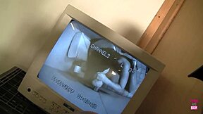 Ashley Agreed To Blow Chris Through The Wall Hole!