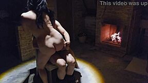 Trepada Selvagem Ao Lado Da Lareira No Chal� Isolado