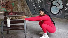 Me traigo un desconocido a casa para que me culee bien duro