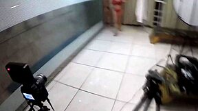 Putaria No Pub's Wild Creampie Action!