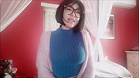 Chantal Squirts With New Sex Toy!