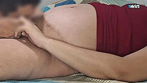 dona de casa casada goza sendo chupada pelo corno e quase flagrada pelo filho parte 2