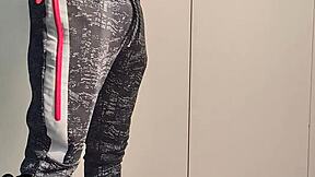 Detailed deepthroat session leads to intense creampie after quarantine