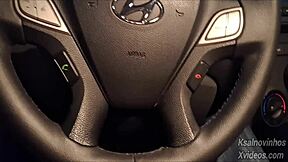 Punheta Arriscada Para Gostosa Na Rua Em Público